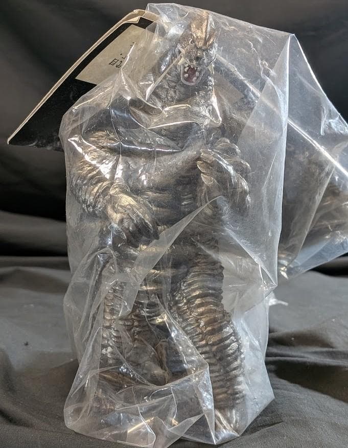 レッドキング二代目（CCP）ガンメタリックver. 500個限定ソフビ未開封