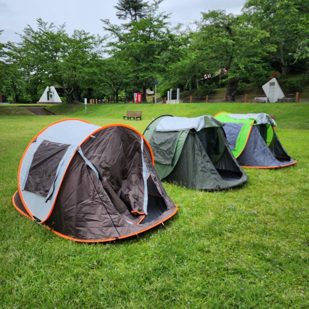 ポップアップテント　アウトドア　キャンプ　ドーム型テント　オレンジ&グレー