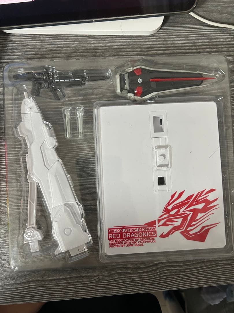 L BUILD ガンダムアストレイ レッドドラゴニクス