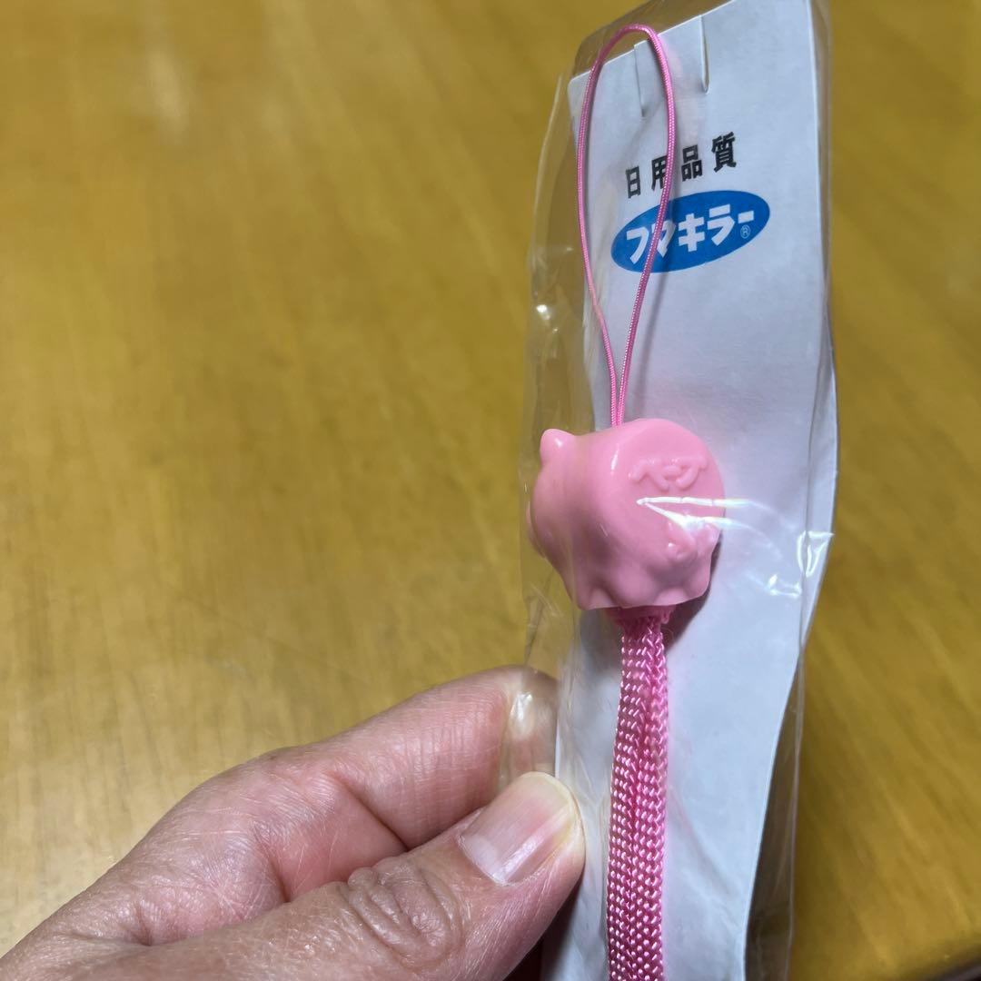 日用品質 フマキラー！ベープリキッド！香取ぶた！ストラップ！！