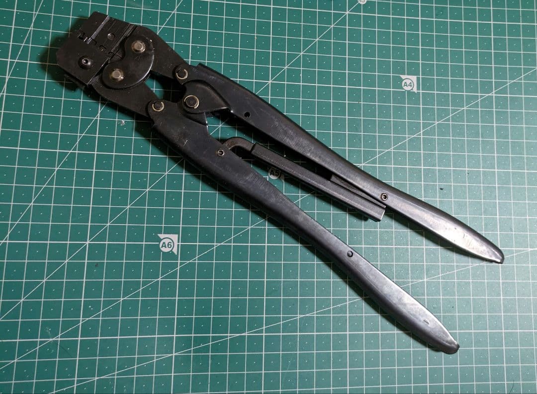 TE Connectivity (AMP)精密圧着機器　　型番　755223−1