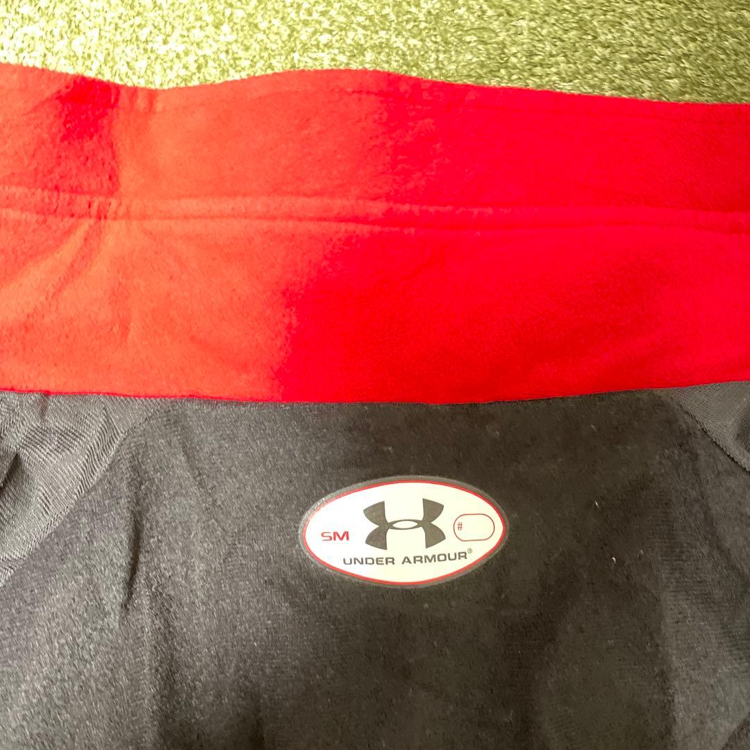 Under Armour 赤 ジャケット