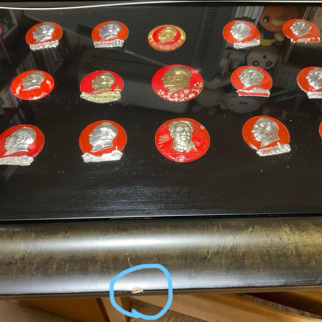 貴重！　中国　毛沢東　バッジコレクション　額装