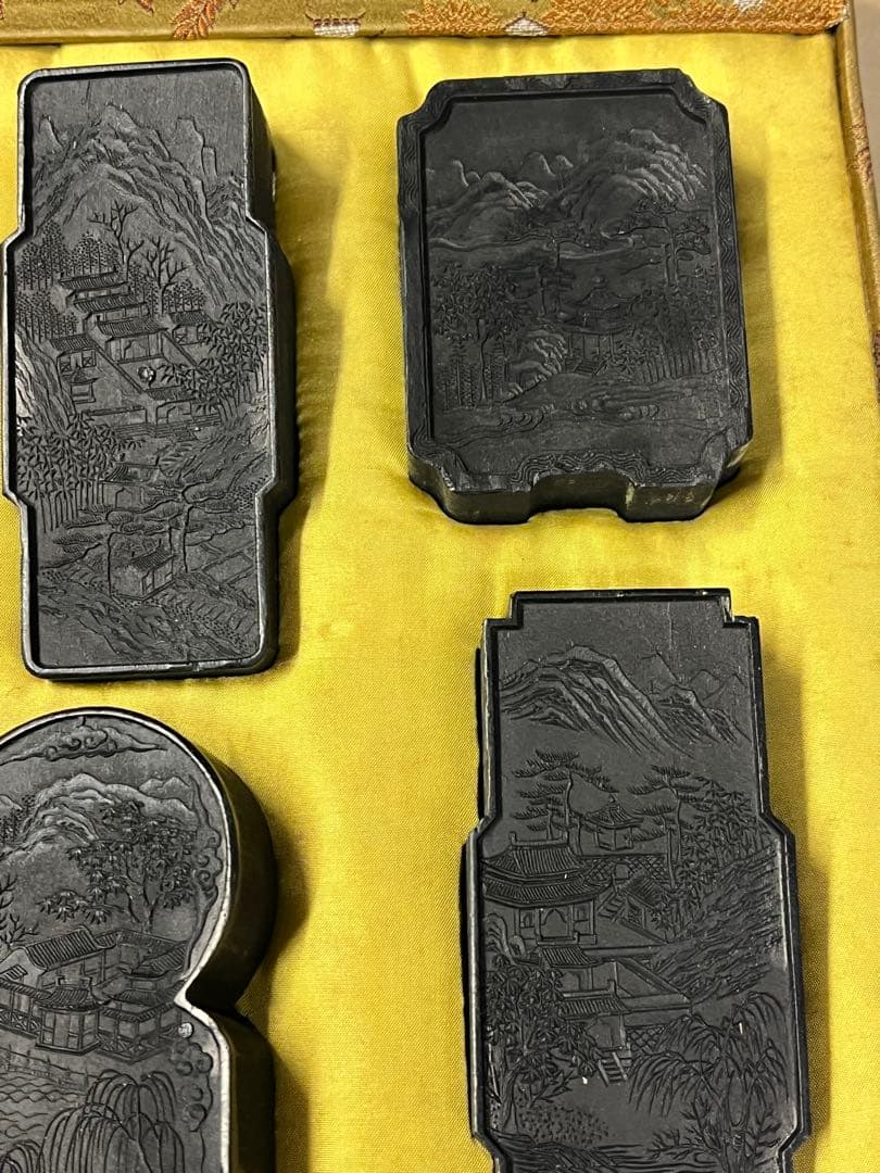 中国　書道　古墨　希少 珍品 唐墨 古墨 固形墨 中国美術 古玩 共箱 紙箱