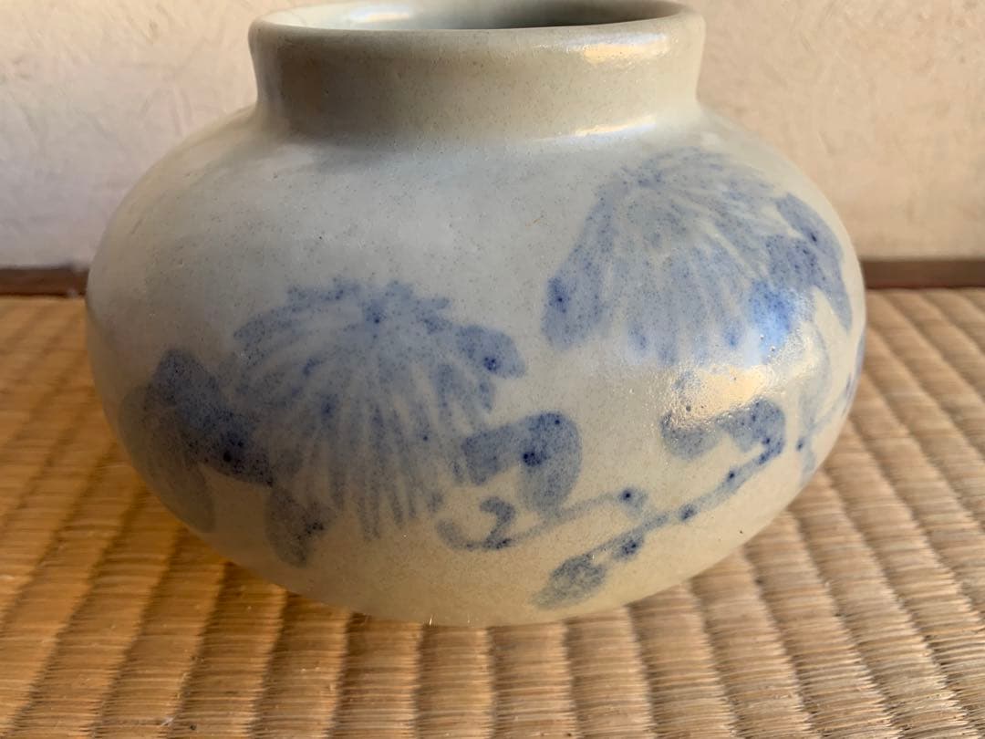 古伊万里或いは李朝染付壺