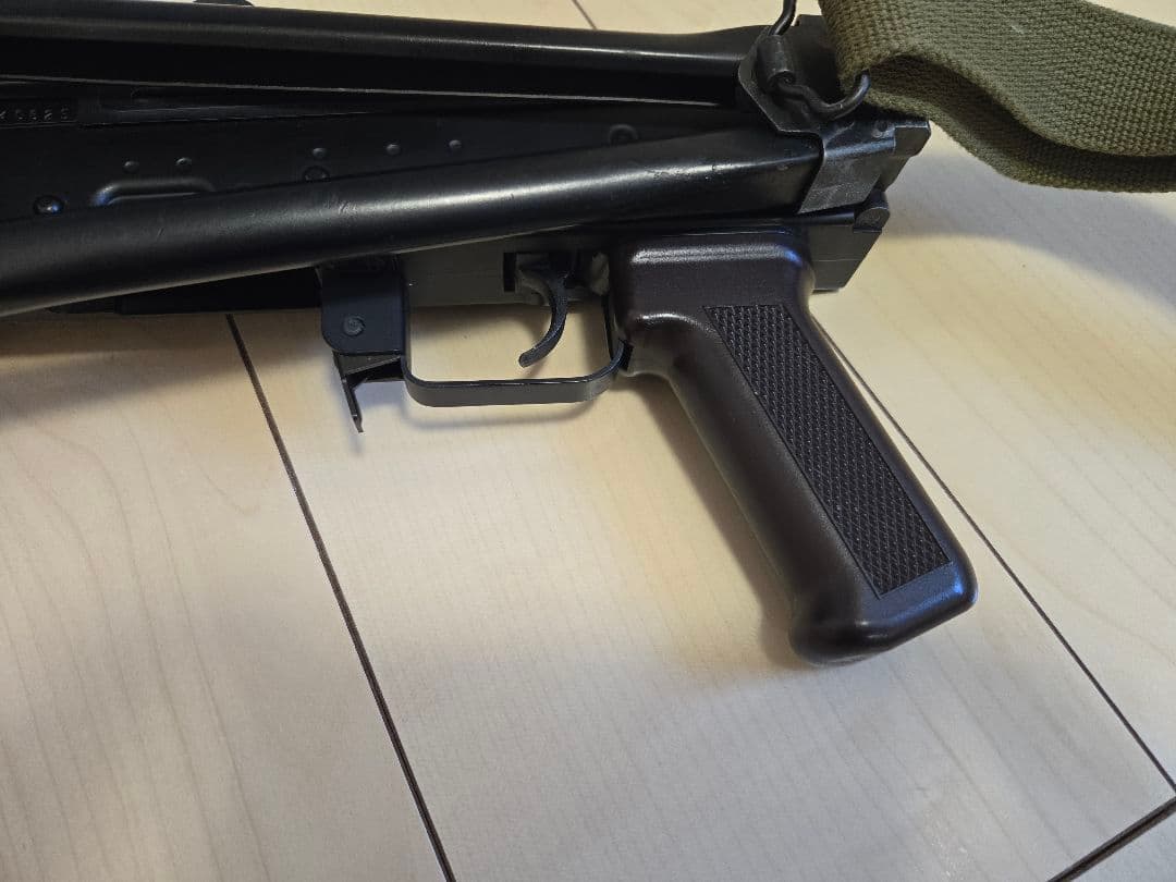 【東京マルイ】次世代AKS74U＋バック＋マガジン5本＋ベルトインサート付＋弾