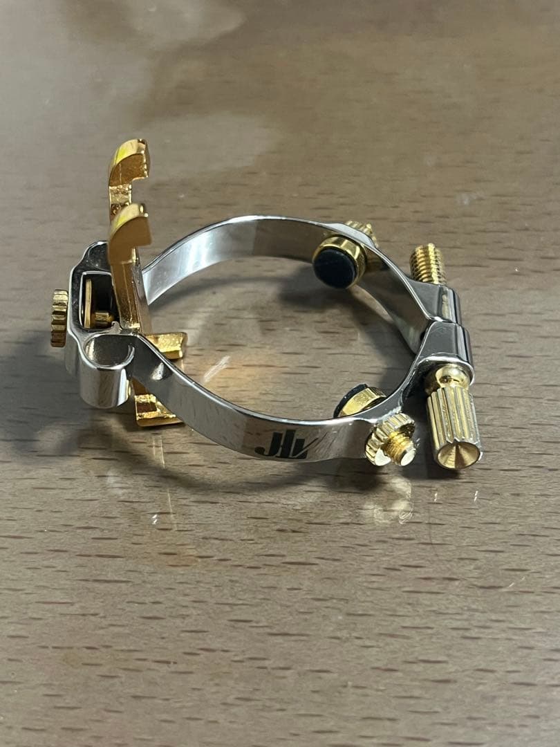 B♭クラリネット JLVリガチャー　プラチナ