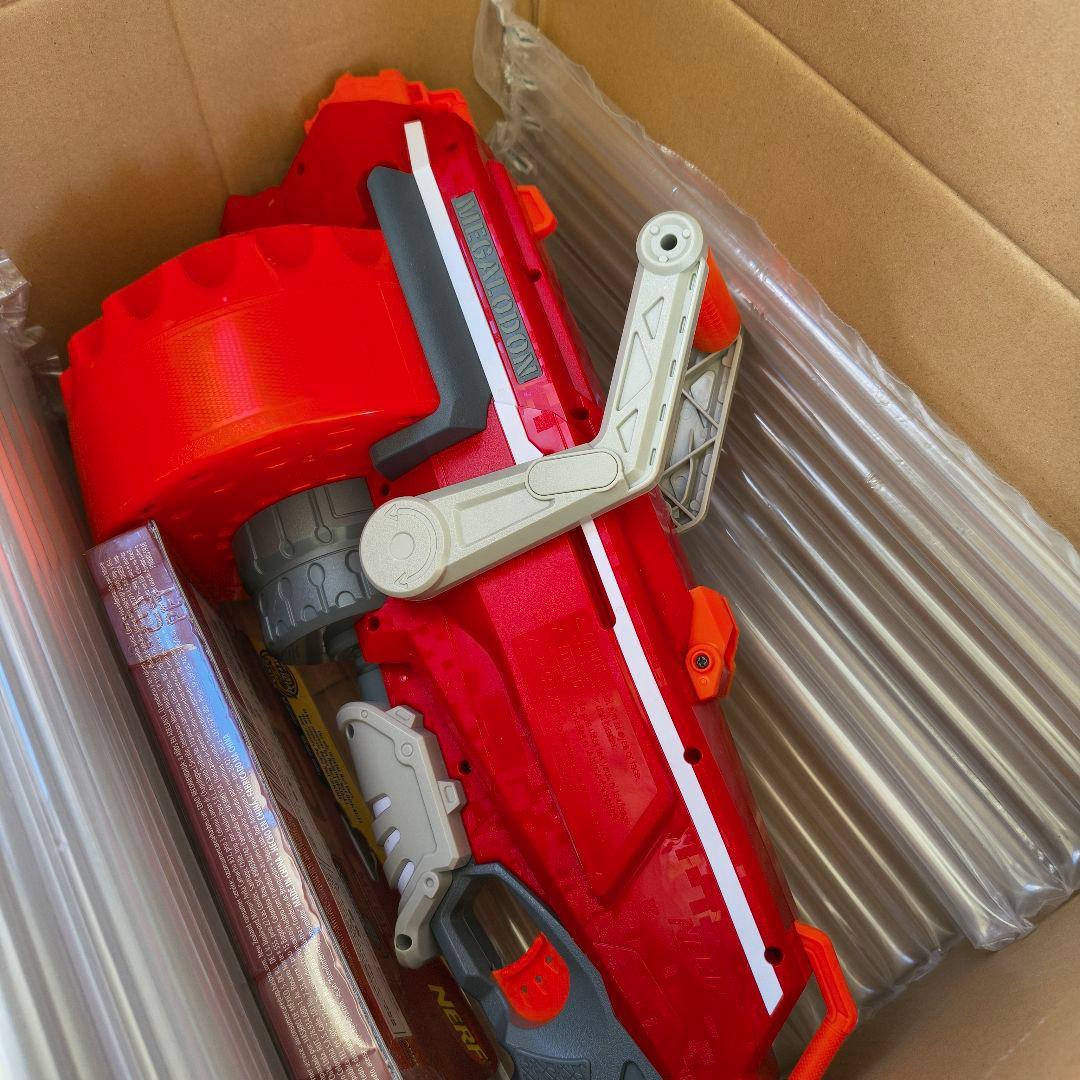 ナーフ メガロドン MEGA ダーツ10本付き NERF