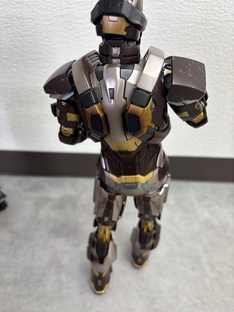 【Hot Toys】アイアンマン＆ウォーマシン 2体セット 約30cm