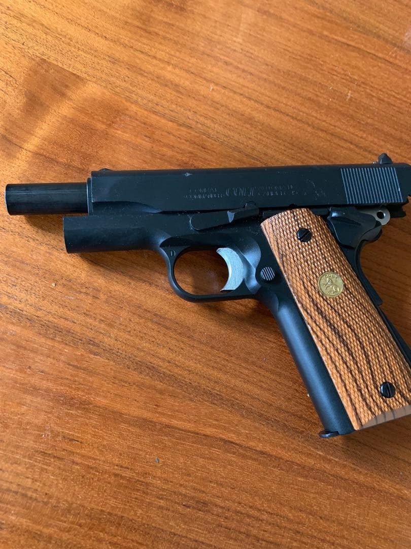 コルト1911 ブラック　モデルガン