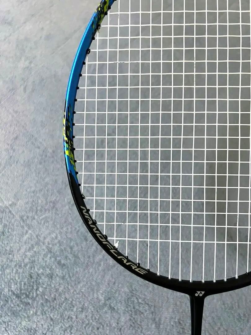 バドミントンラケット ナノフレア700 / NANOFLARE 700 4U