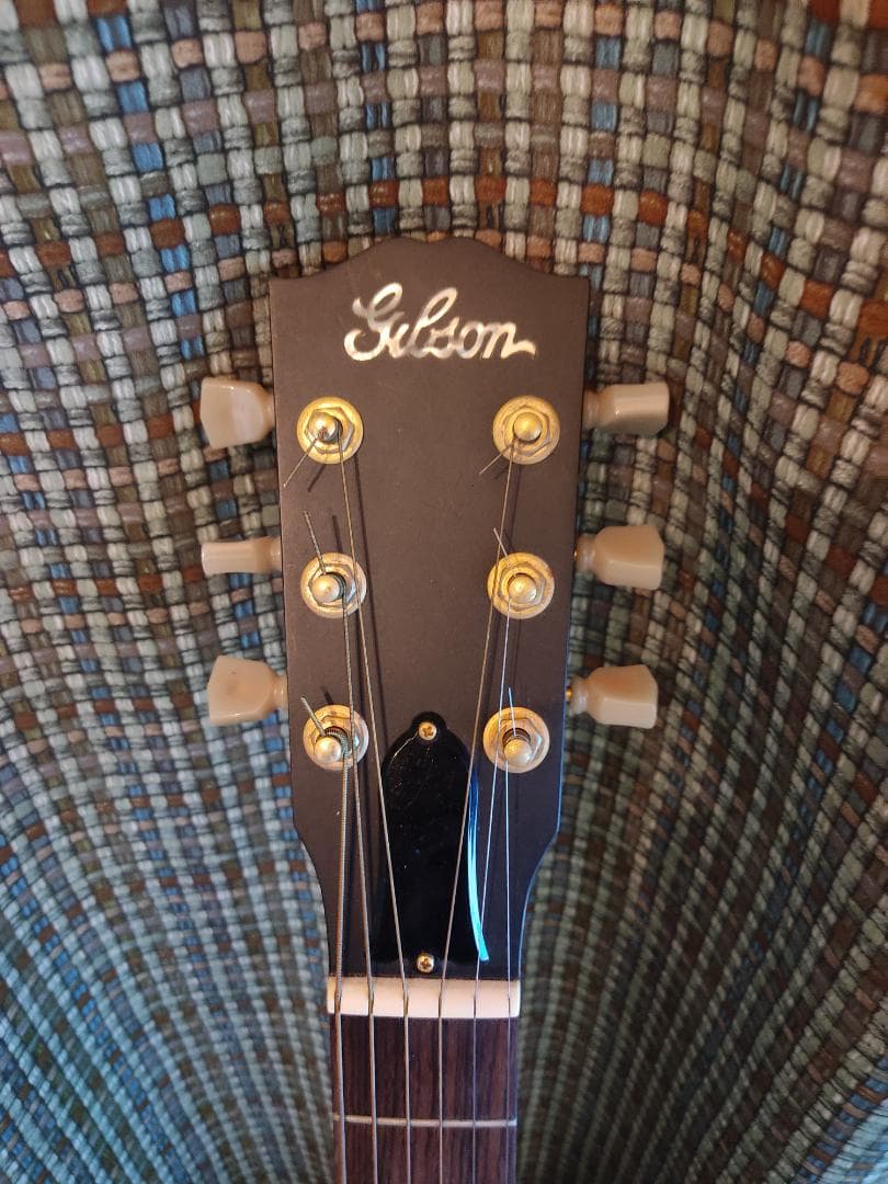 美品　Gibson Formula1 アコースティックギター　ハードケース付