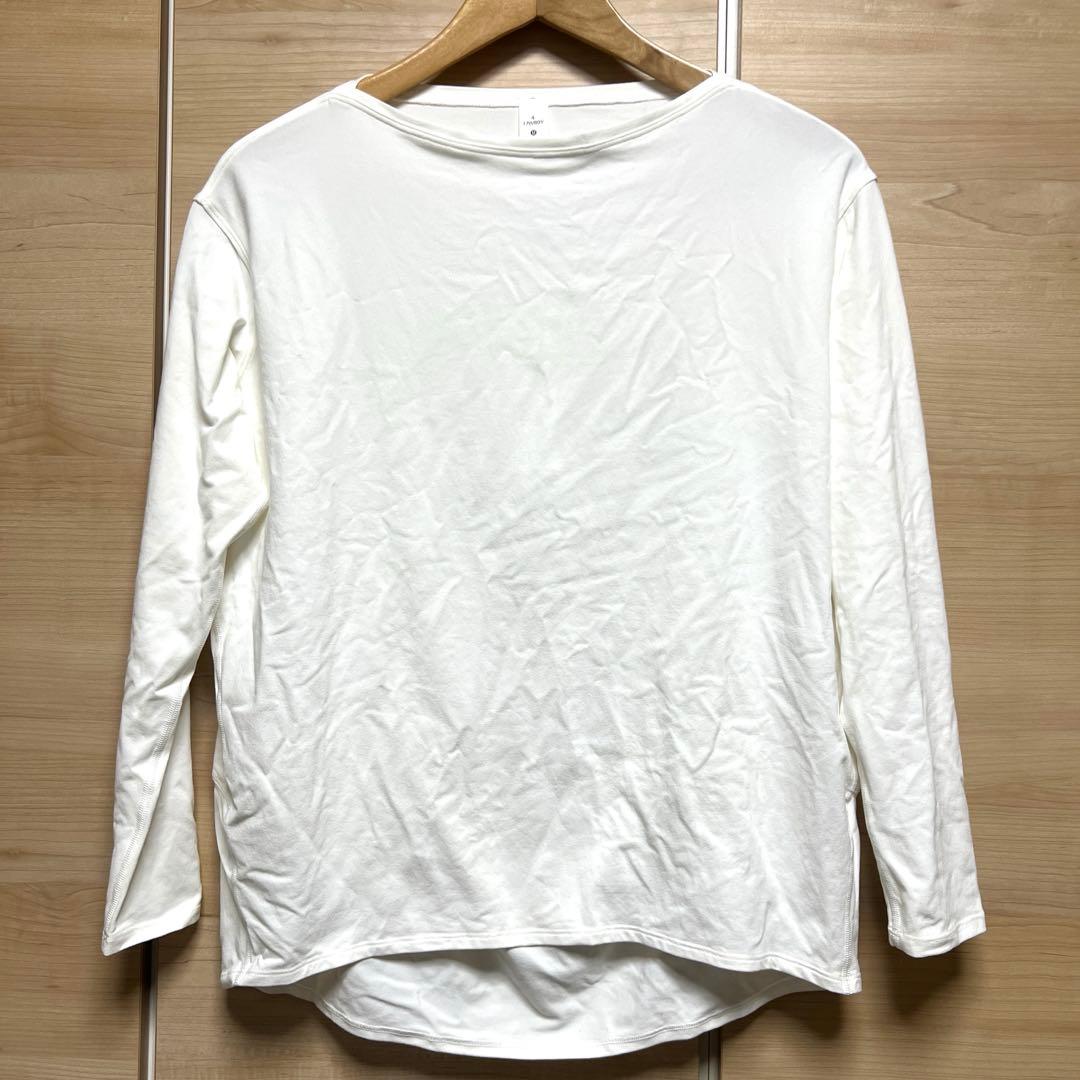 新品タグなし　ルルレモン　Back in Action ロングスリーブ　サイズ4