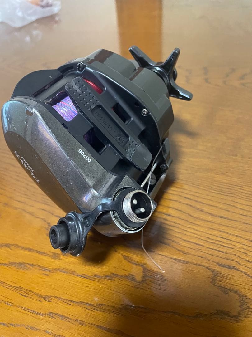 使用感も全く問題ないので、電動リールの初心者、予備には良いと思います。