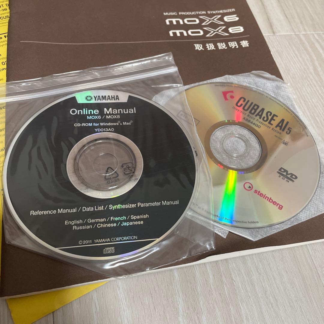 Yamaha MOX6 シンセサイザー