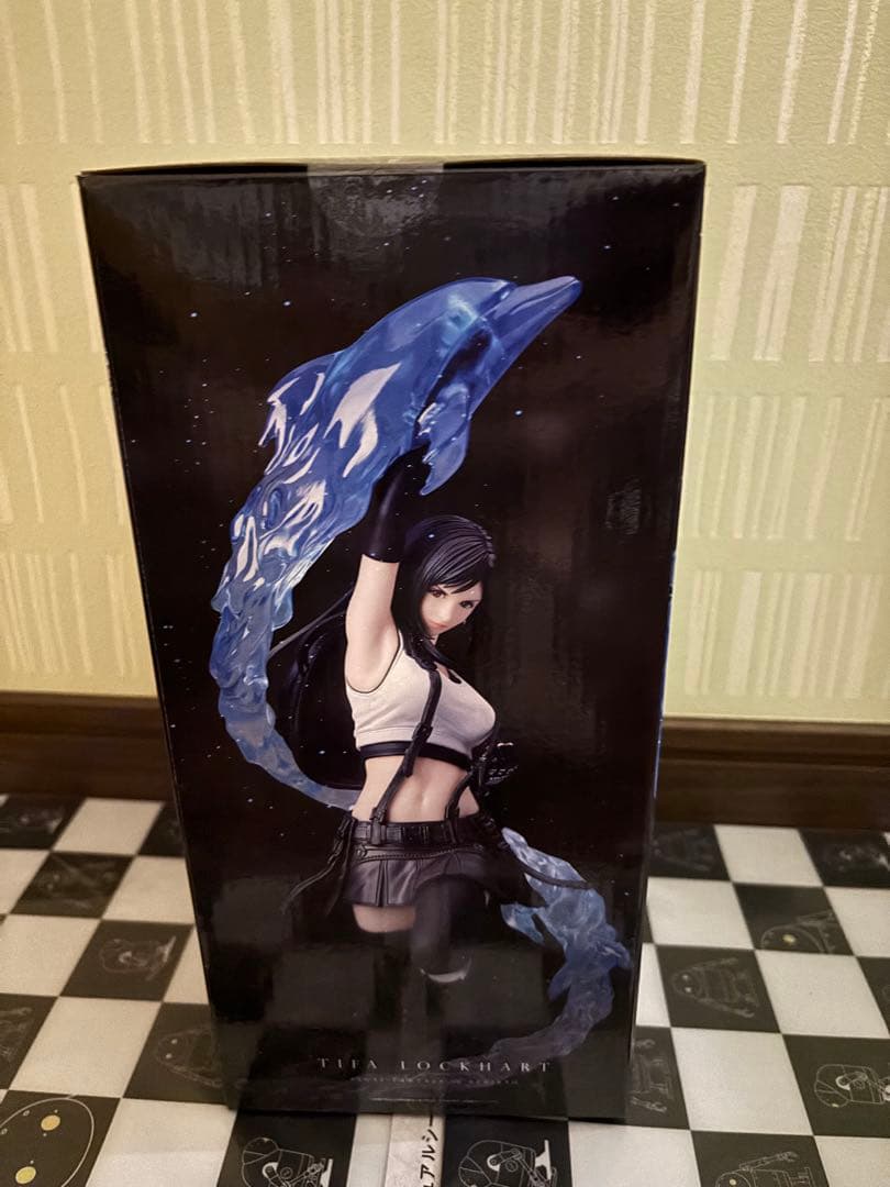 新品未開封　ティファ・ロックハート フィギュア