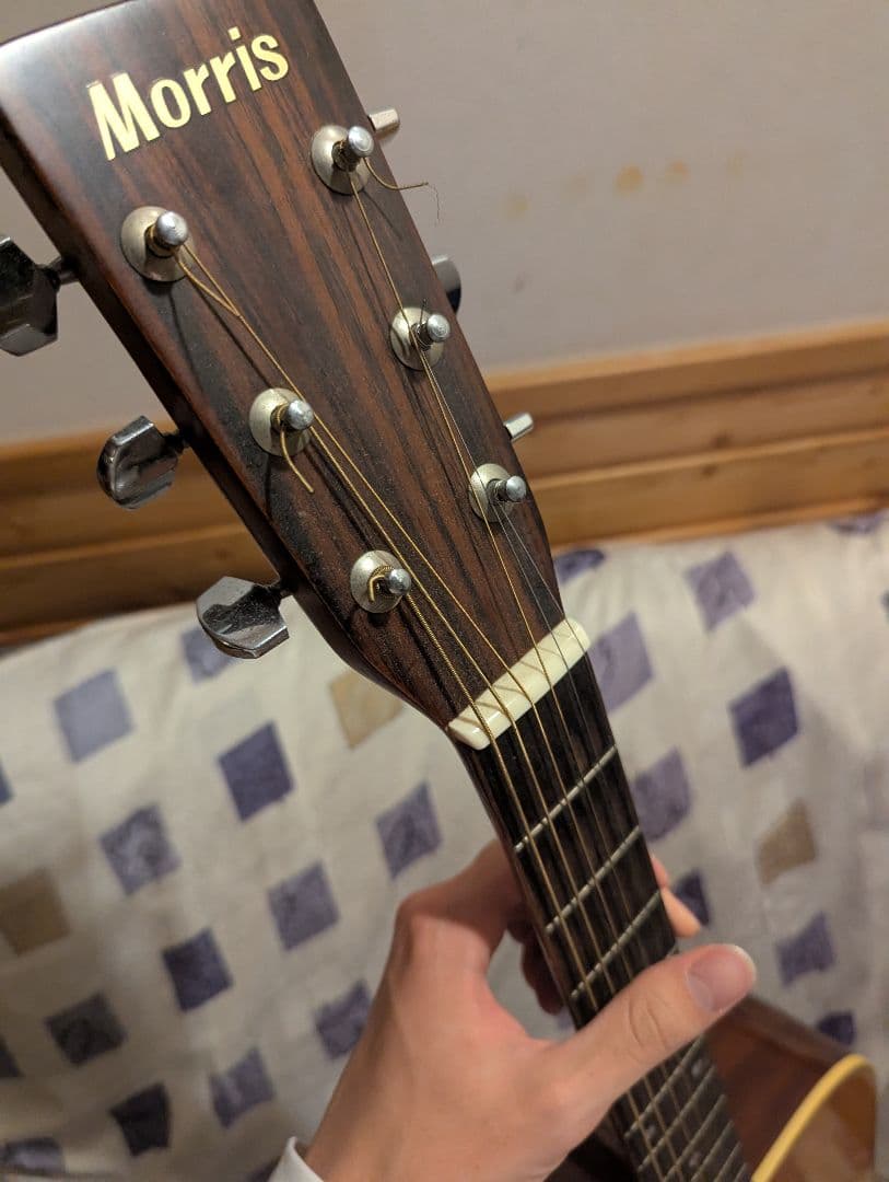 Morris W-20 アコースティックギター ハードケース付き