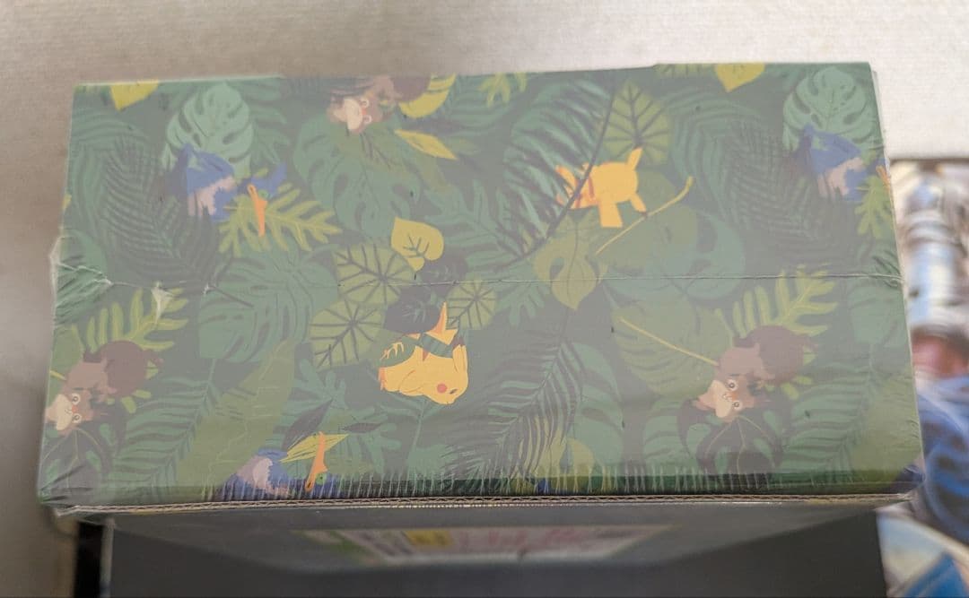 ポケモンカード　セブンイレブン限定　まるのみされたピカチュウ　未開封　オコヤの森