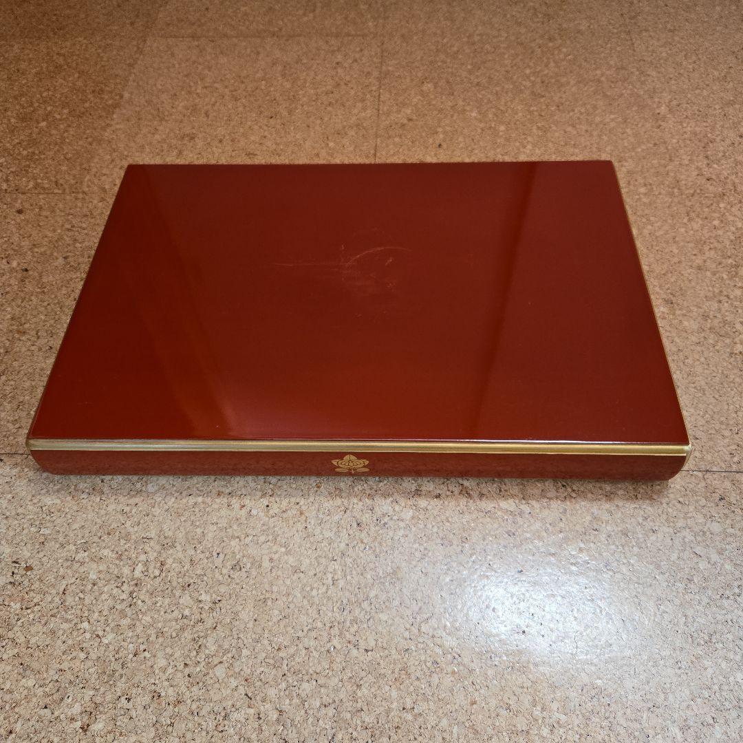 華道家元池坊　塗り花台