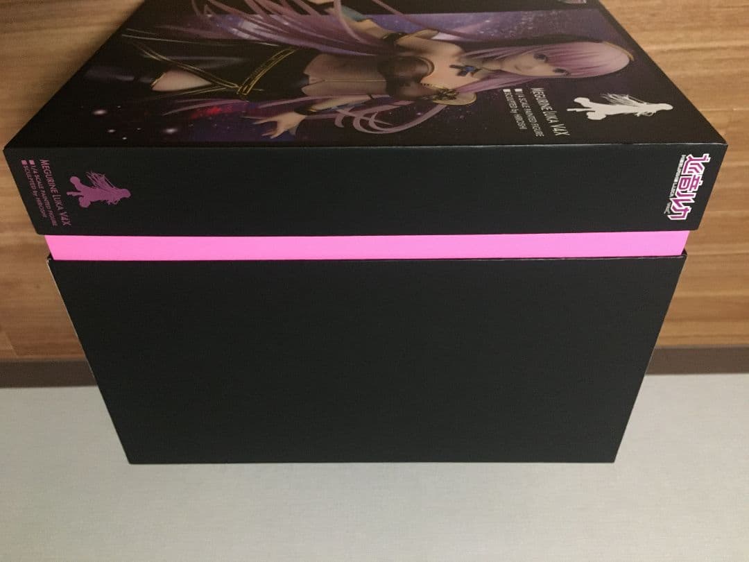 FREEing 巡音ルカ V4X 1/4フィギュア