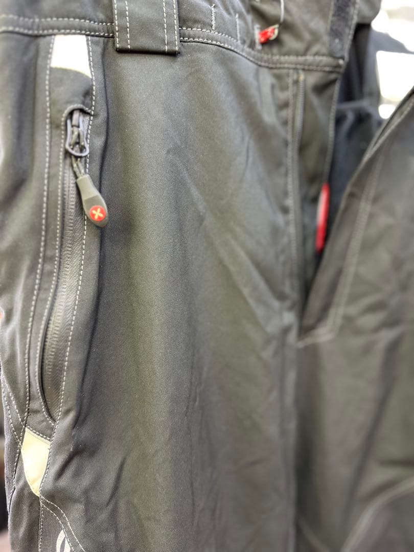 モンチュラ スキーパンツ サスペンダー付き