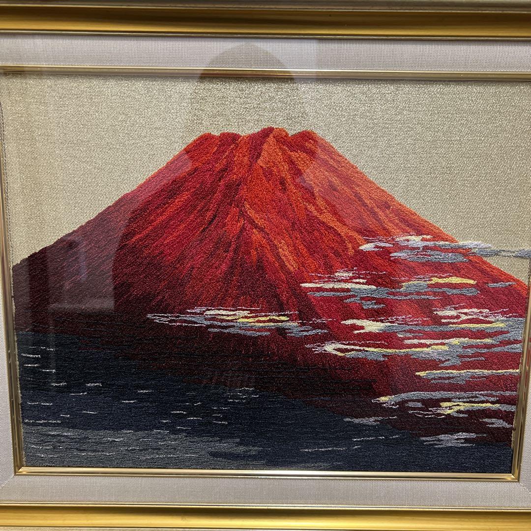縁起物！ 赤富士 刺繍絵 額縁 F6号 ゴールド アンティー ク 送料無料