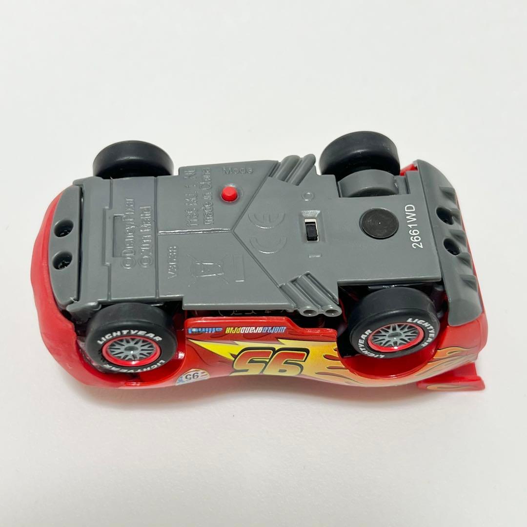 マテル　カーズ　ALIVE ライトニング　マックイーン　 動く　喋る