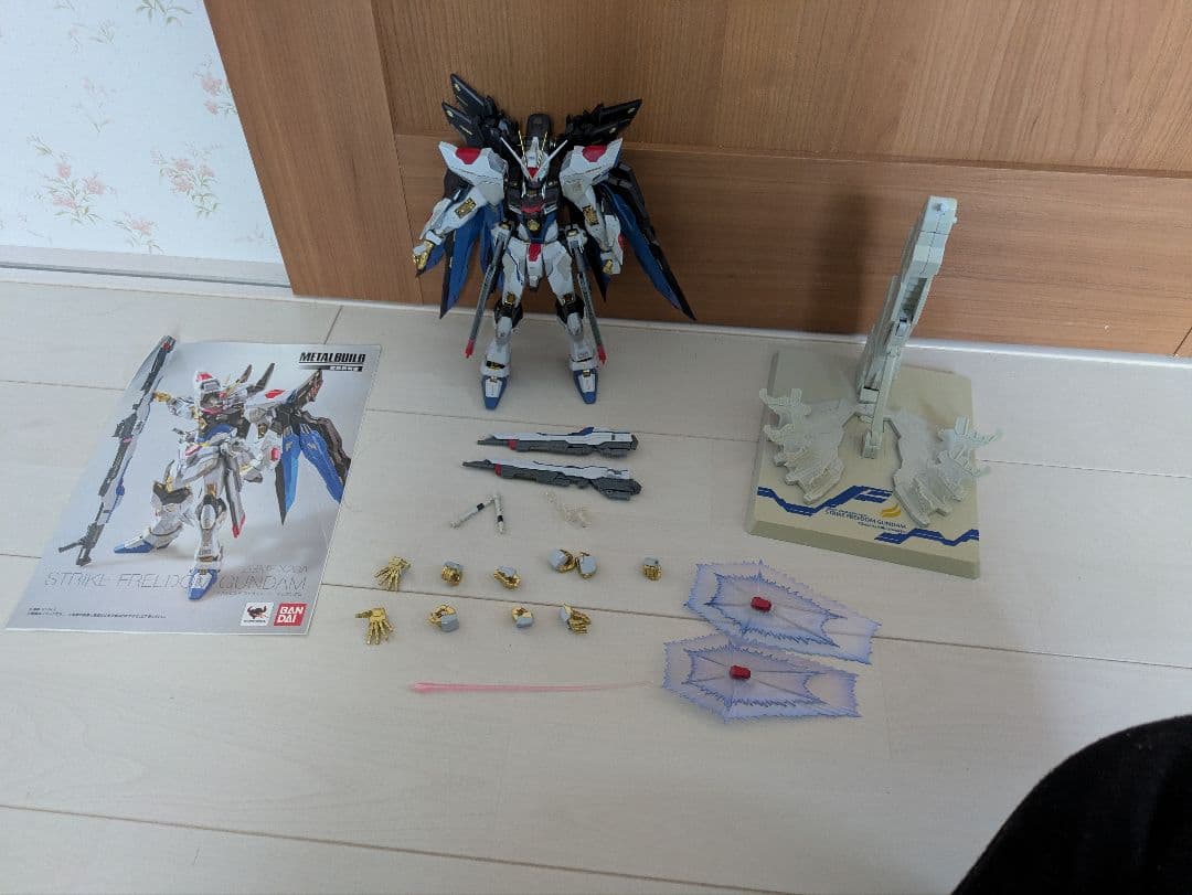ジャンク　メタルビルド　ストライクフリーダムガンダム　光の翼