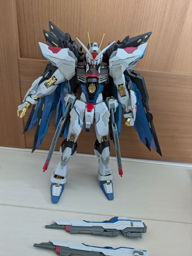 ジャンク　メタルビルド　ストライクフリーダムガンダム　光の翼