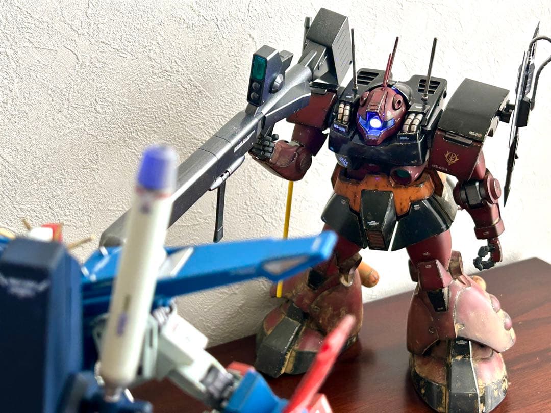 ガンプラ 【塗装済み完成品】MG 1/100 ドワッジ改 デザート・ロンメル機