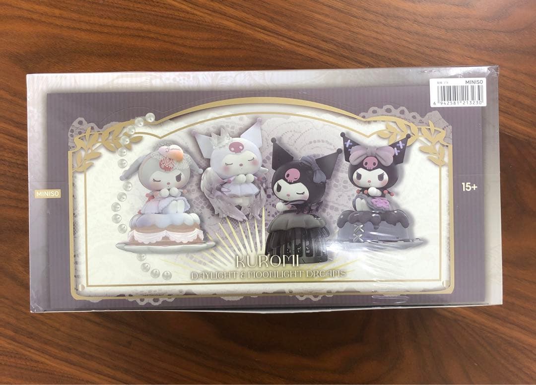 海外 MINISO サンリオ KUROMI MOON IN DAYLIGHT