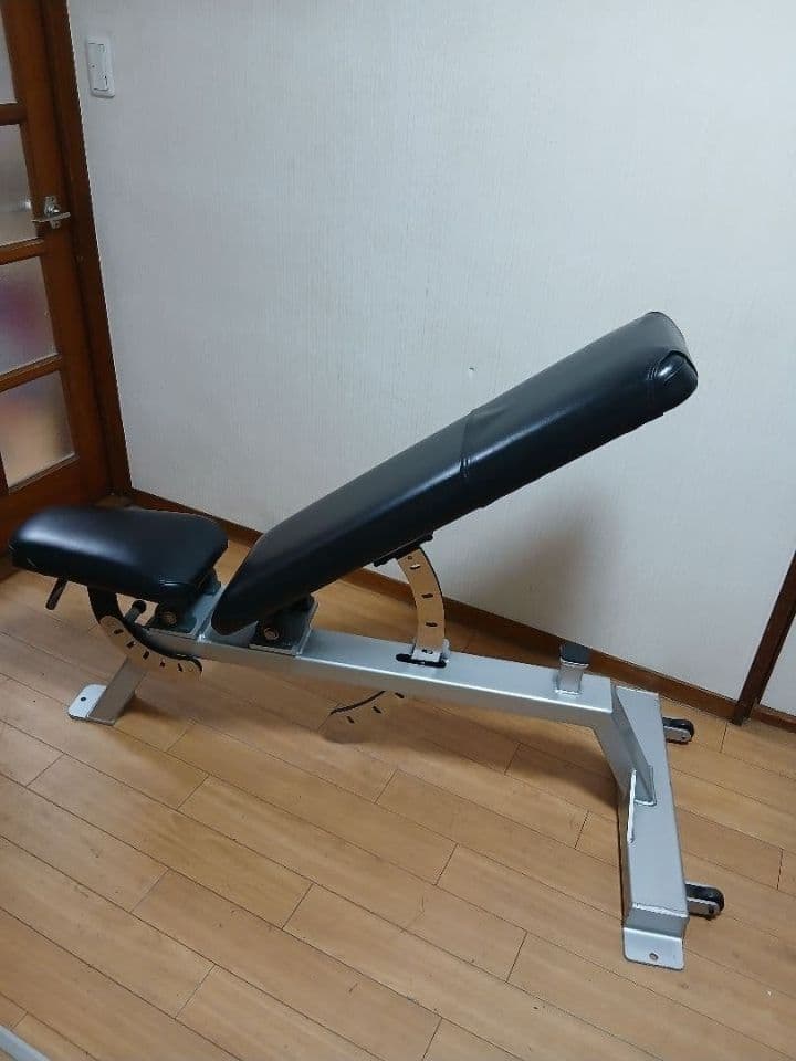 Think Fitness ベンチ　アジャスタブルベンチ