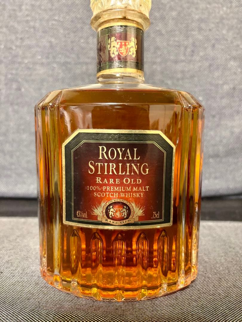 オールドパー特級　ロイヤルスターリングなど　ウイスキー古酒　3本セット　未開封