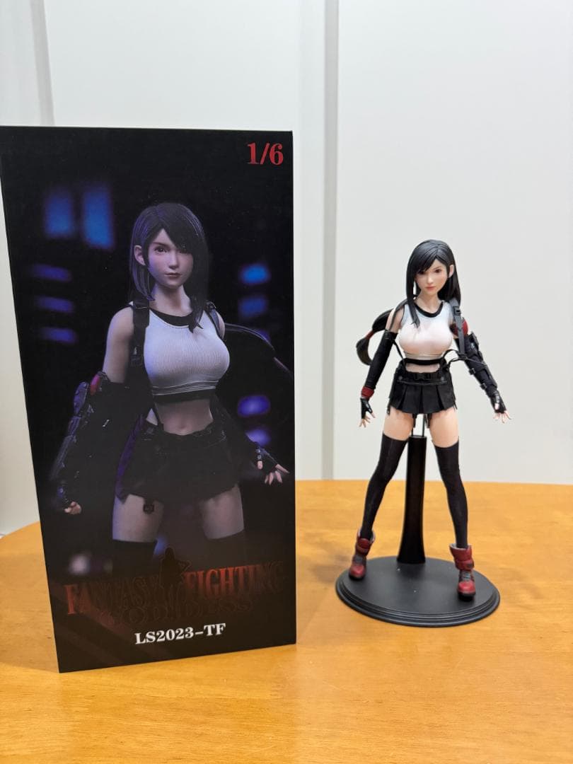Tifa ティファ シームレス フィギュア ドール LS2023-TF 1/6