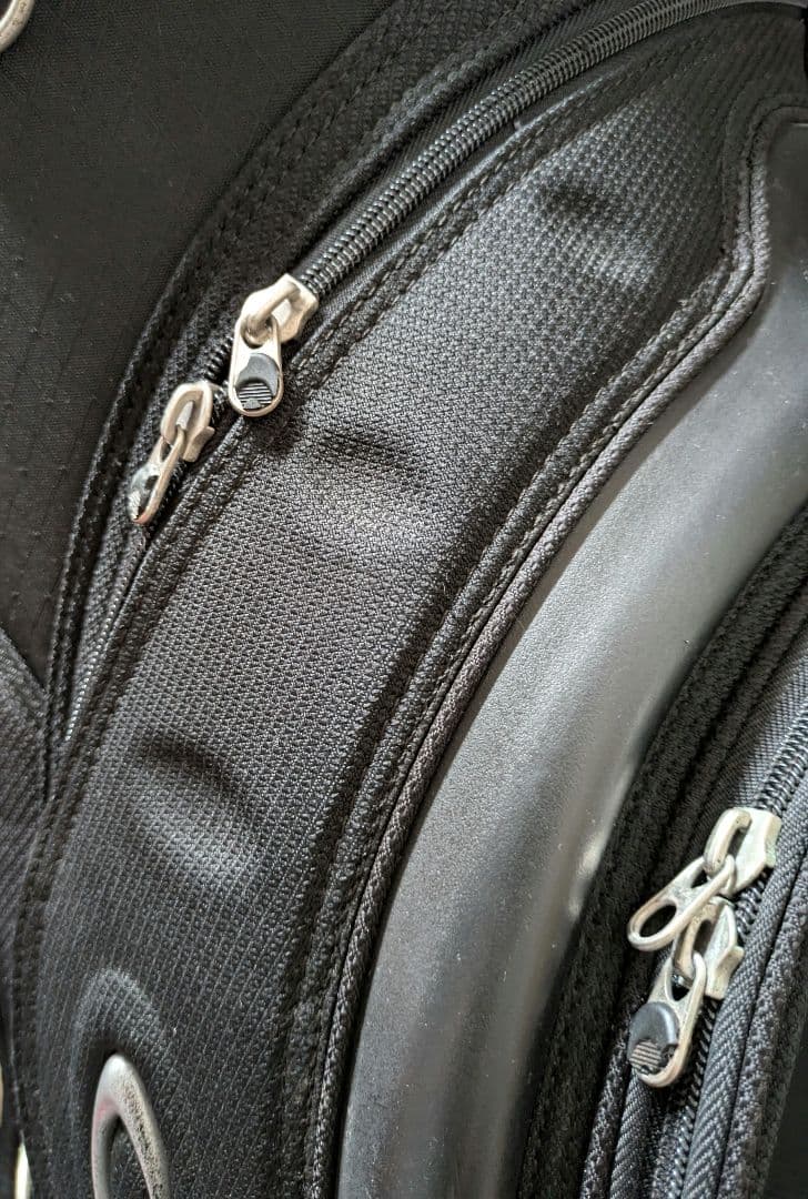 OAKLEY スタンド式キャディバック　オークリー　ブラックゴルフバッグ