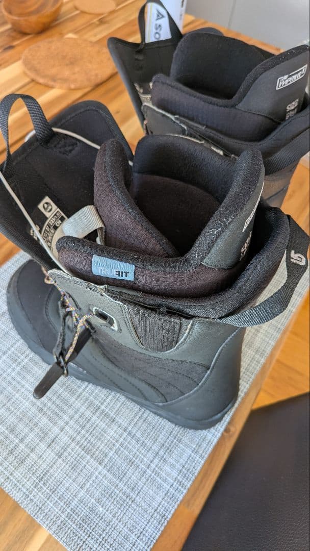 バートン　スノーボードブーツ Mint Burton