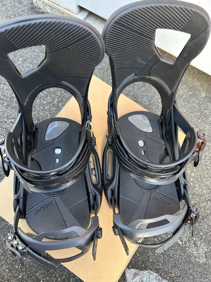 バートンBurton カーテルバインディング　サイズM新品未使用