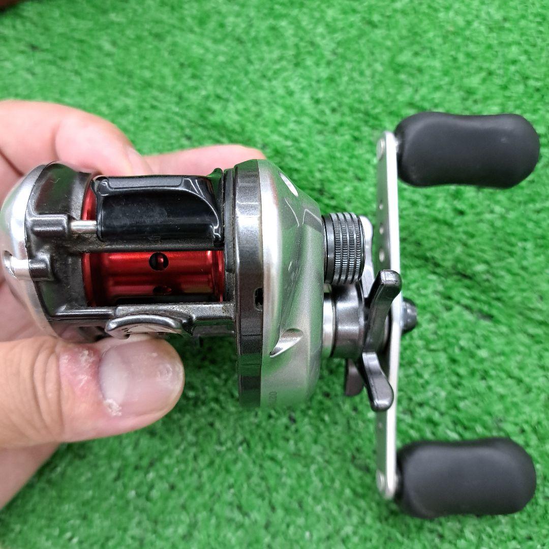 シマノ　11スコーピオンDC 　右