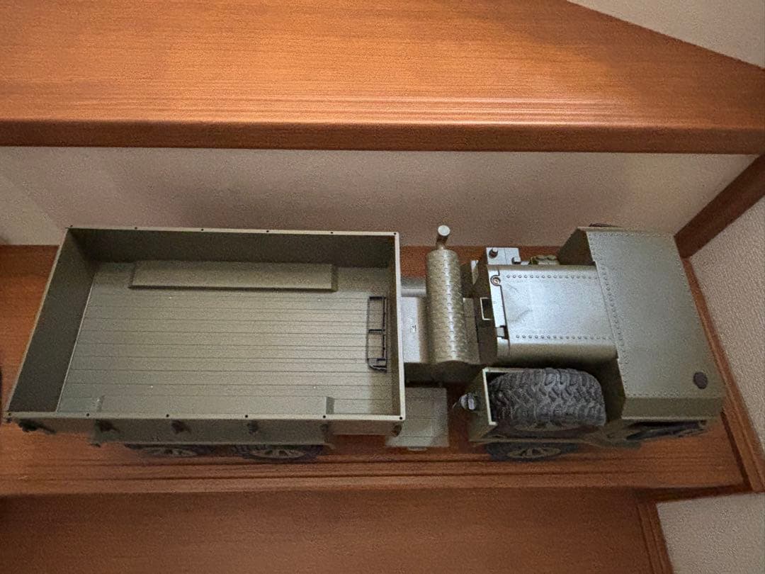 特別最終値下げ‼️販売終了‼️ミリタリートラック　QC01 オリーブドラブ