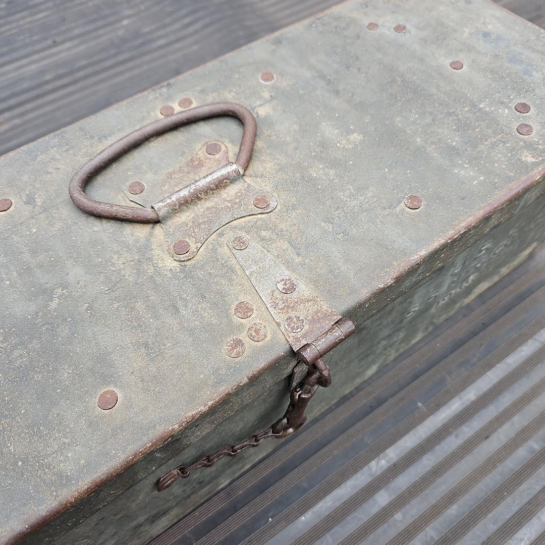 ビンテージ　ミリタリーツールボックス