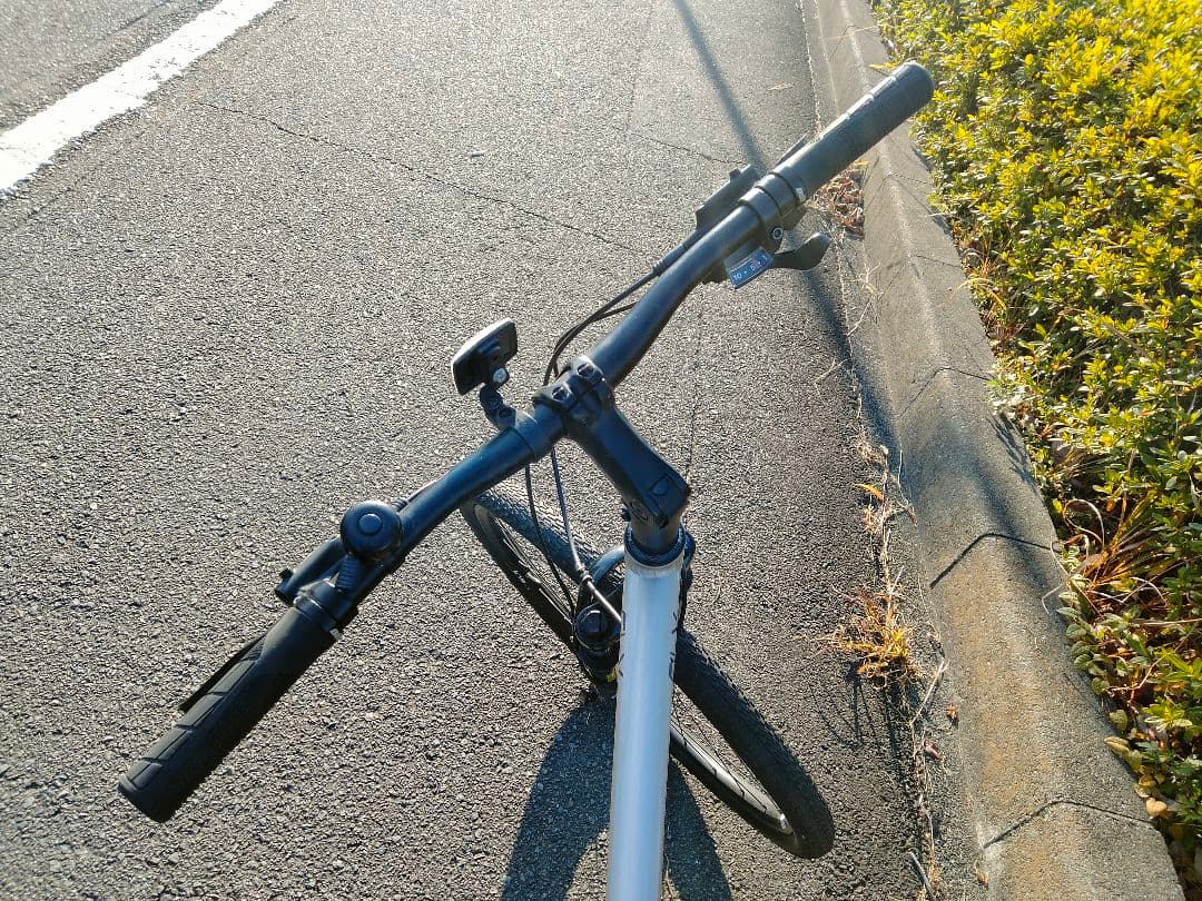 ぼくが考えた最強のクロスバイク 700x47C サスペンションフォーク