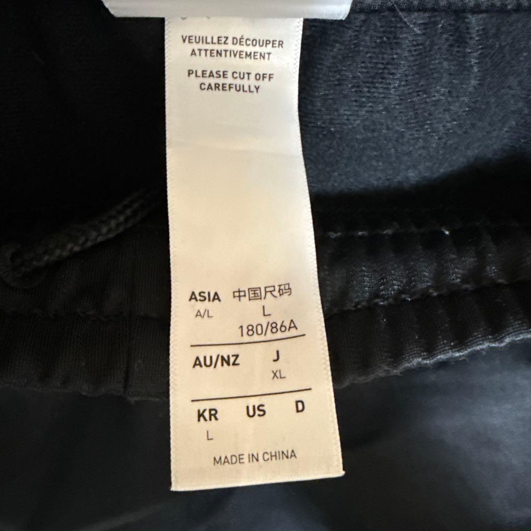 adidas oasis ジャージパンツ ブラック