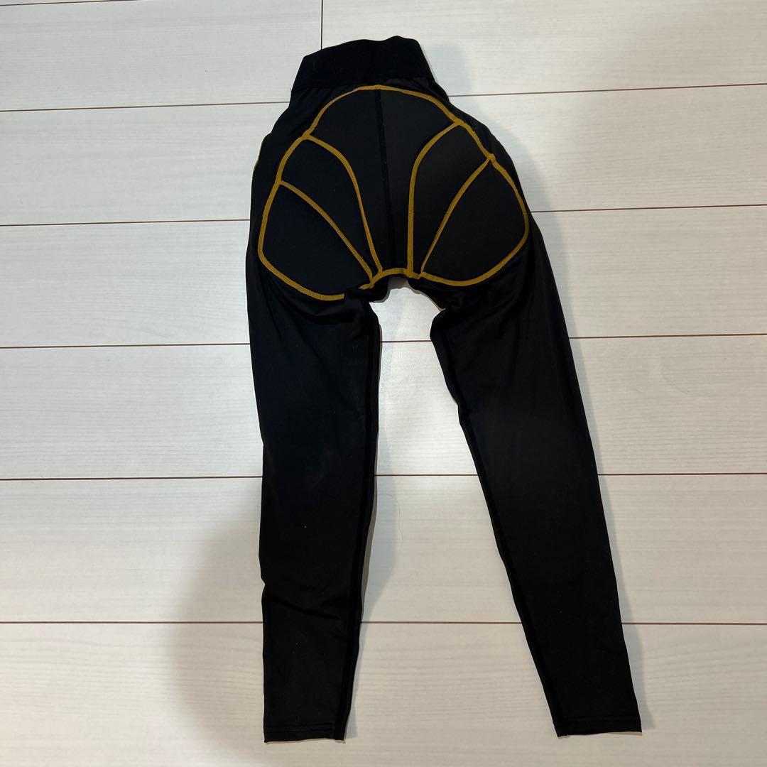 すぐに出発OK! スキー&スノボウェア　女の子　120〜140 小物セット付き