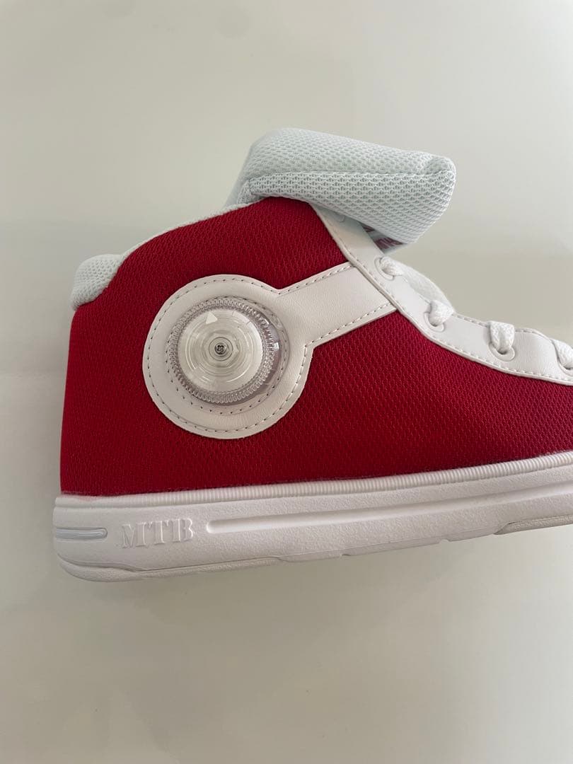 新品未使用　名探偵コナン キック力増強シューズ【24cm】