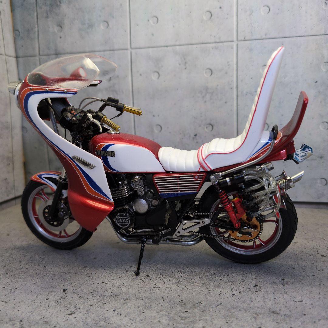 アオシマ製1/12ヤマハXJ400プラモデル