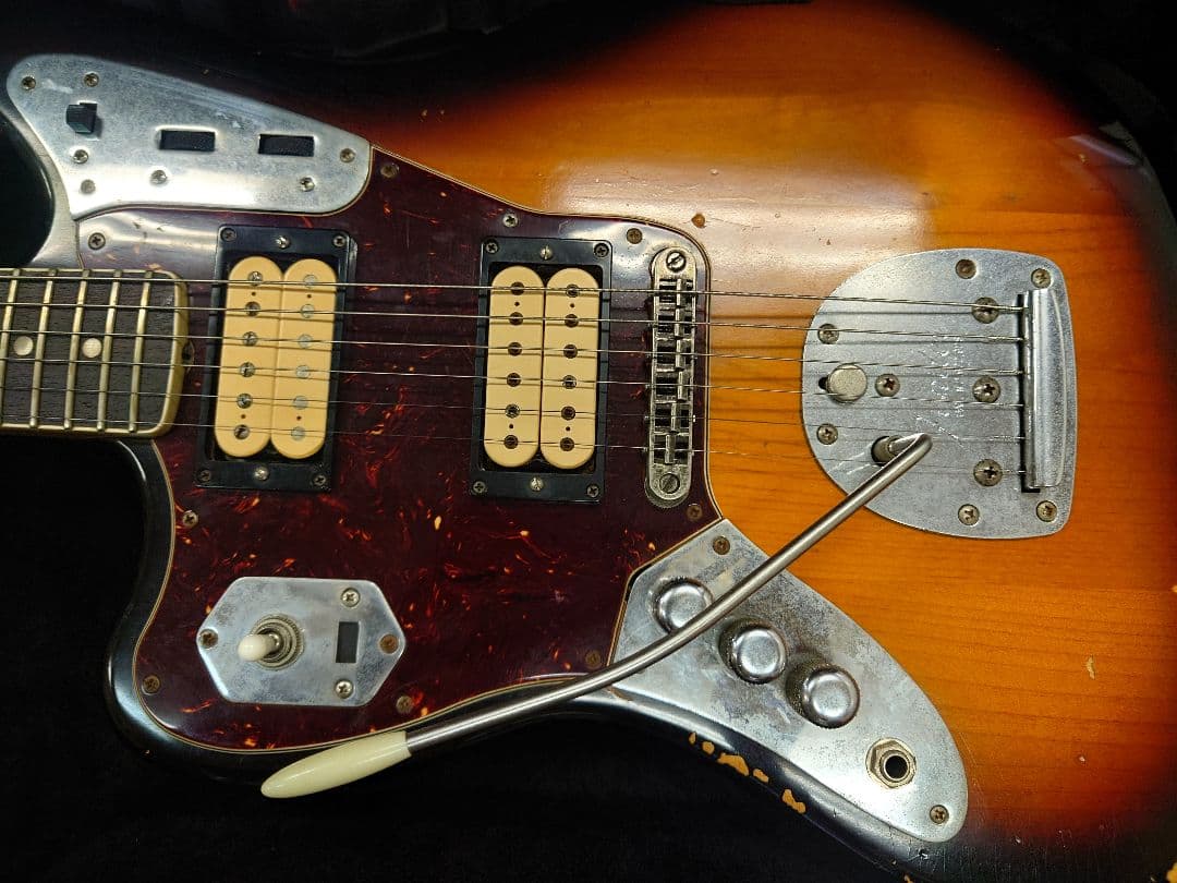 ギター Fender Jaguar Lefty Roadworn  cobain
