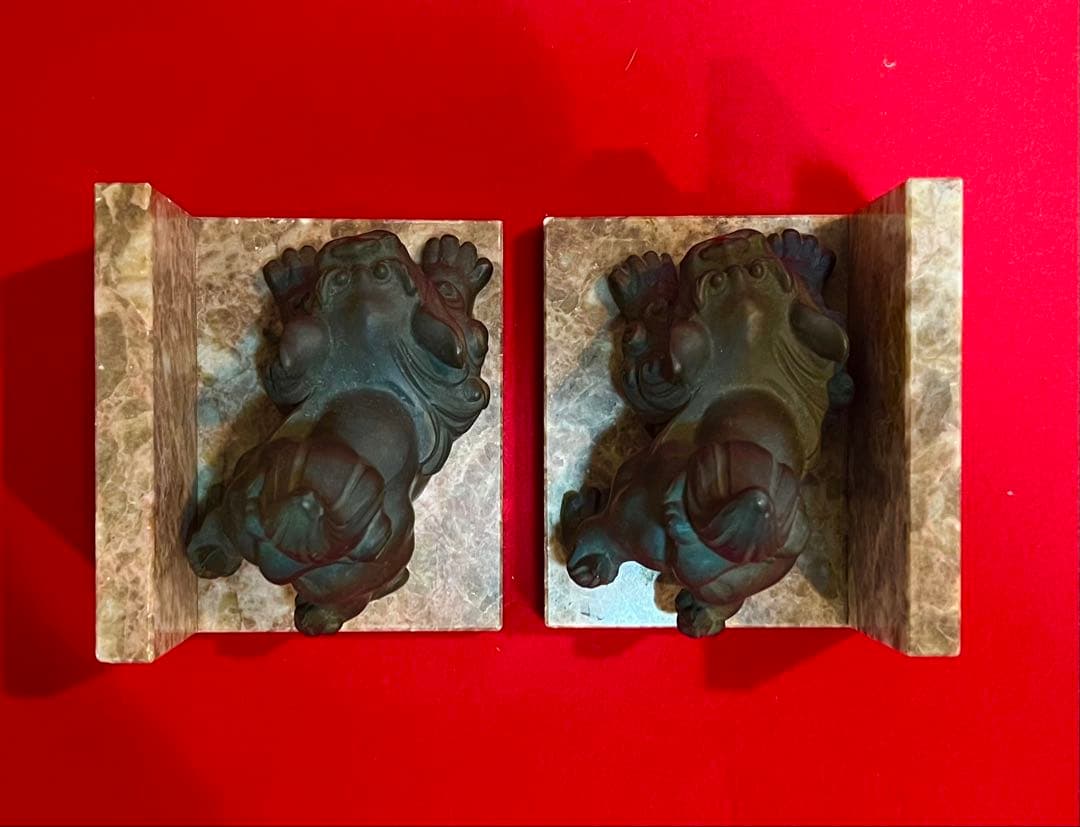 獅子 狛犬 本立て スタンド 文房具 オブジェ　置物