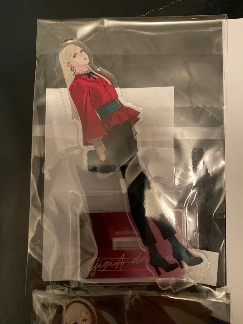 ギギ・アンダルシア ハサウェイ アクリルスタンド 非売品カード付き