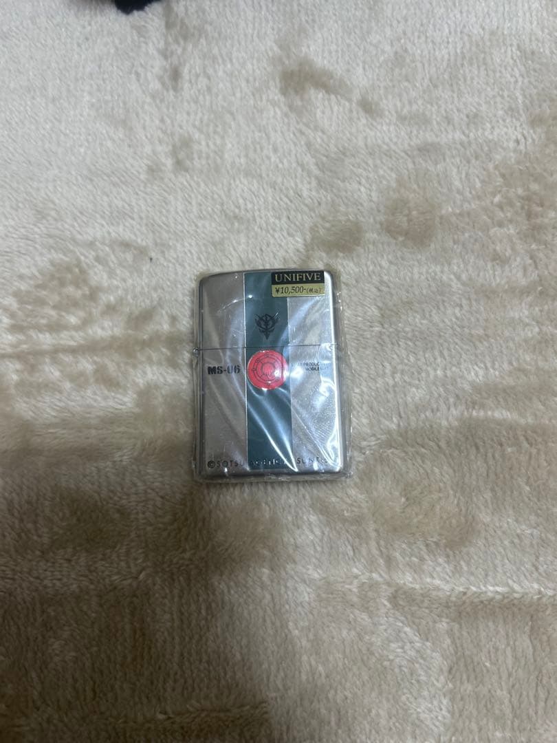 ガンダム　MS-06 zippo head stand model