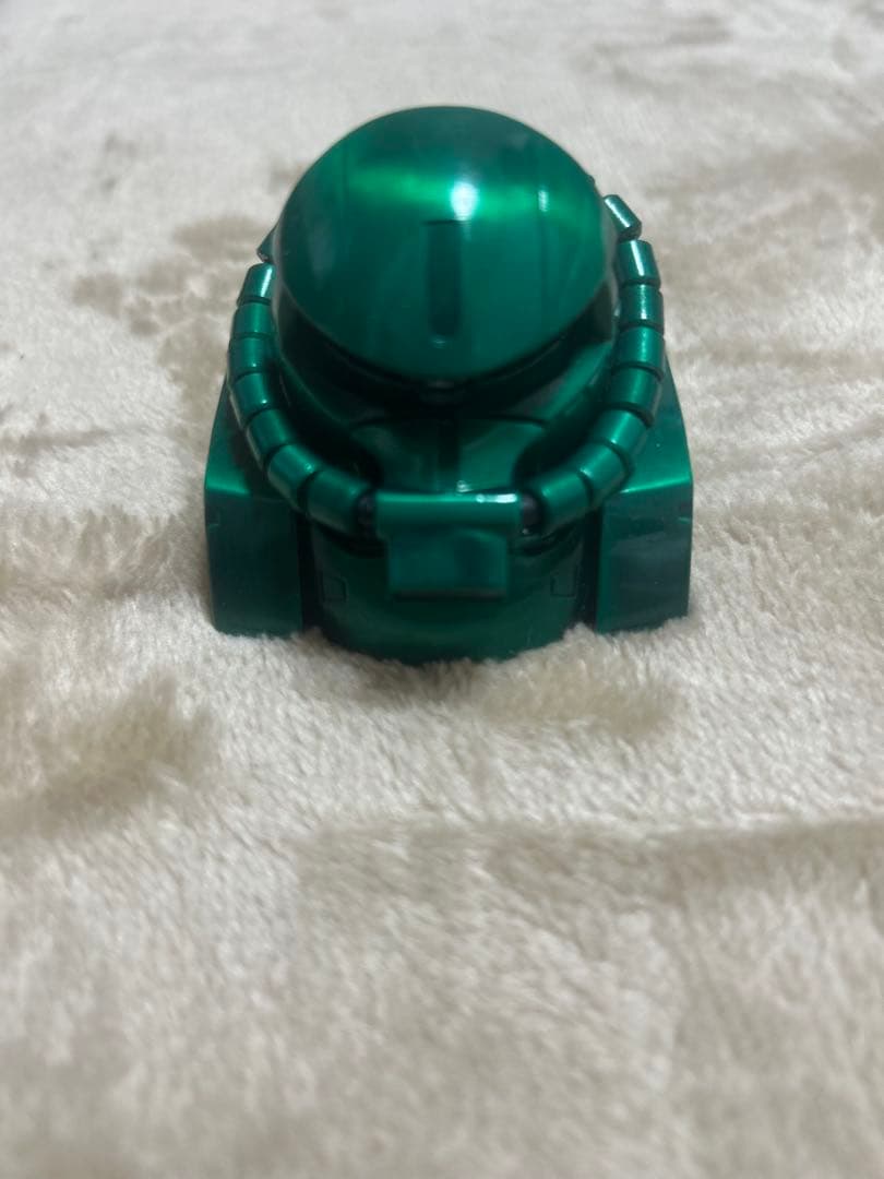 ガンダム　MS-06 zippo head stand model